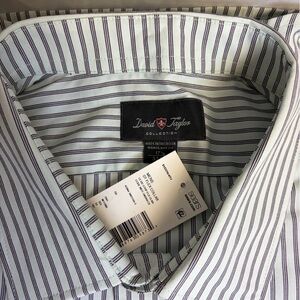 David Taylor Collection Men’s Dress Shirt XL 17 1/2 Classic fit , long sleeve.